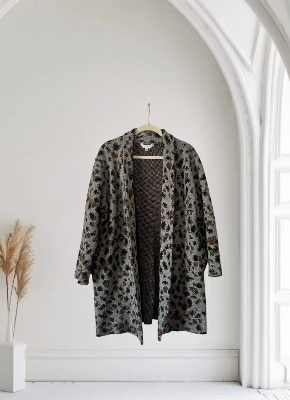 Time and Tru Open Front Coatigan Sweater Animal Print Size Large